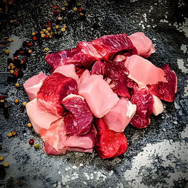 Gulasch gemischt geschnitten – frisch vom Metzger